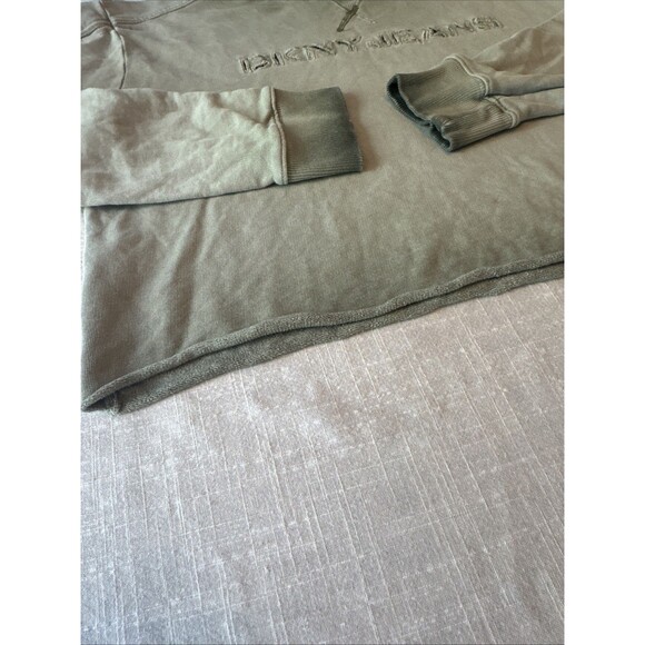 DKNY Cropped Ombré Raw Hem Sweatshirt Cut Out Logo Letters Size Small - Picture 11 of 13